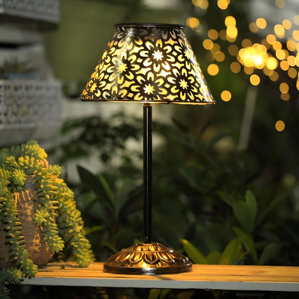 WINDSOR SILVER METAL OUTDOOR SOLAR LANTERN WITH LED ILLUMINATION