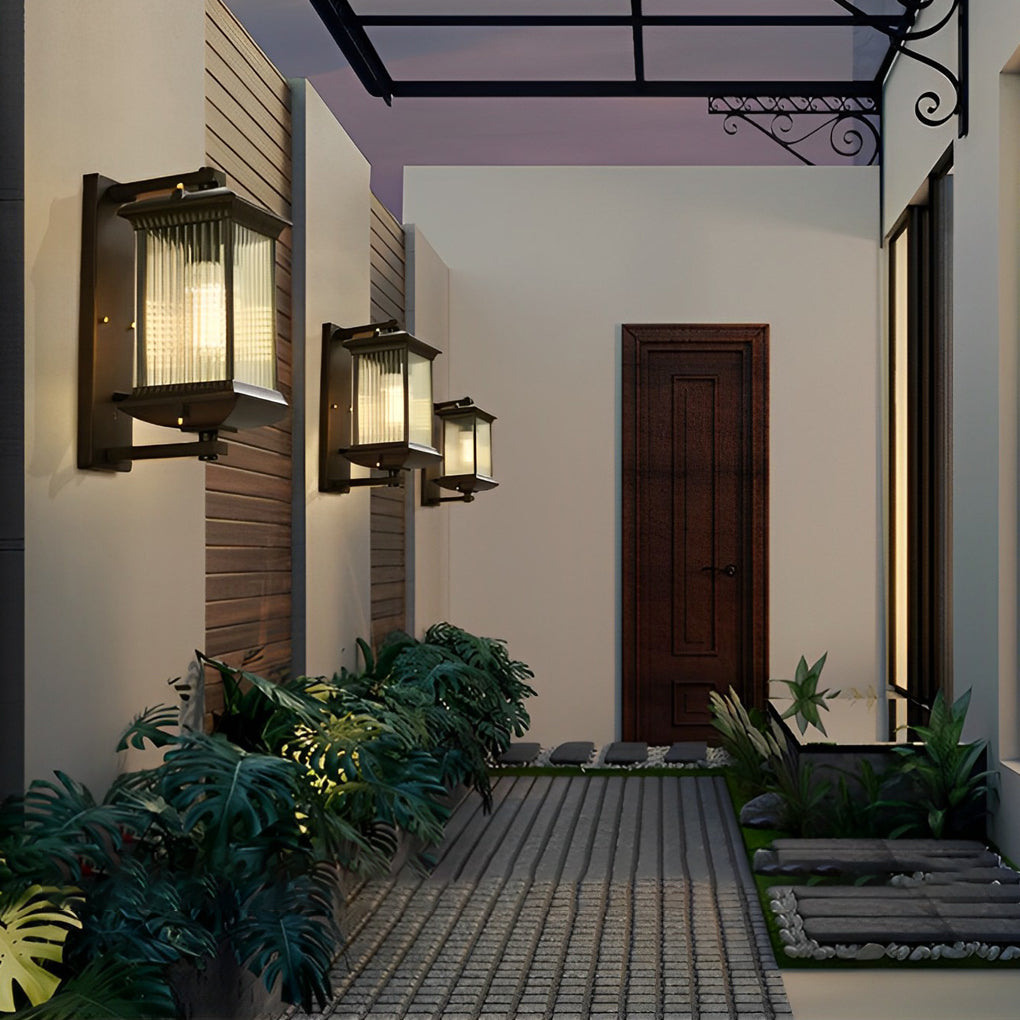 BRACKENBURY RUSTIC GLASS ENCASED OUTDOOR SCONCE