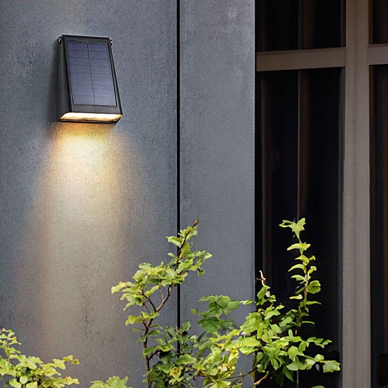 WINCHESTER 90° ROTATABLE SOLAR WALL LANTERN