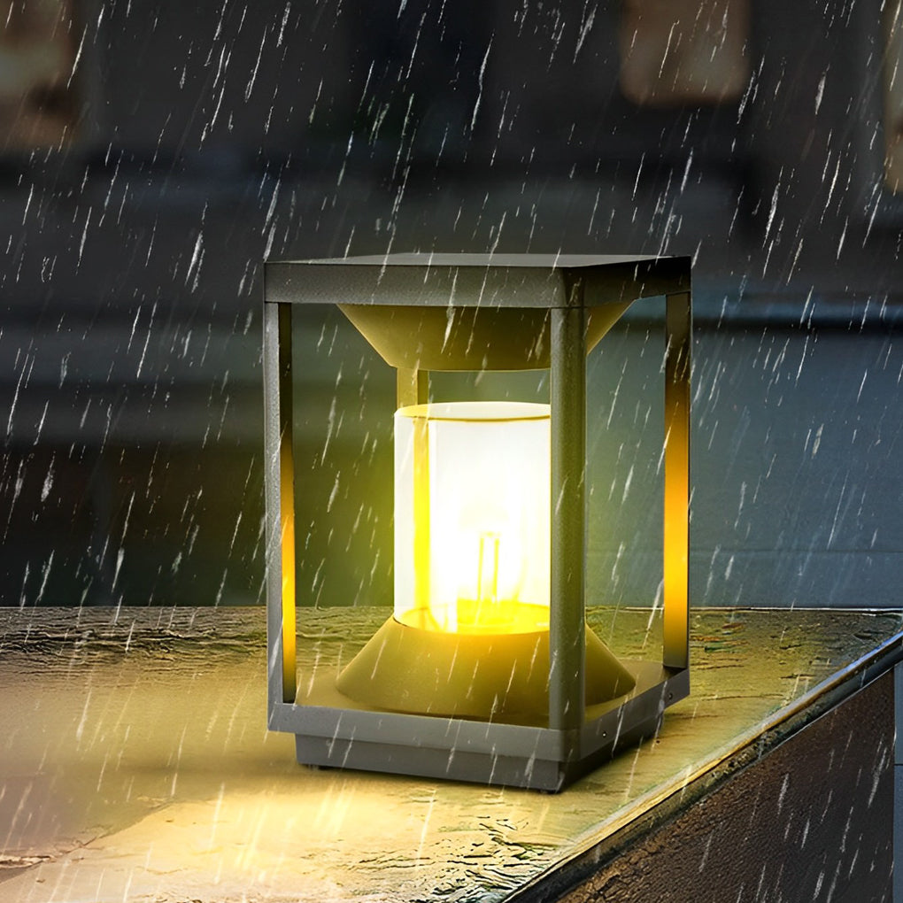 WINDSOR SQUARE SOLAR FENCE LIGHTING WITH WATERPROOF LED ILLUMINATION