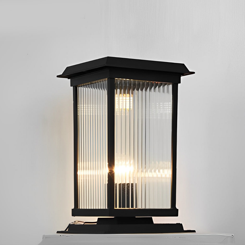 WINTERBOURNE SOLAR-POWERED OBSIDIAN FENCE LIGHTING