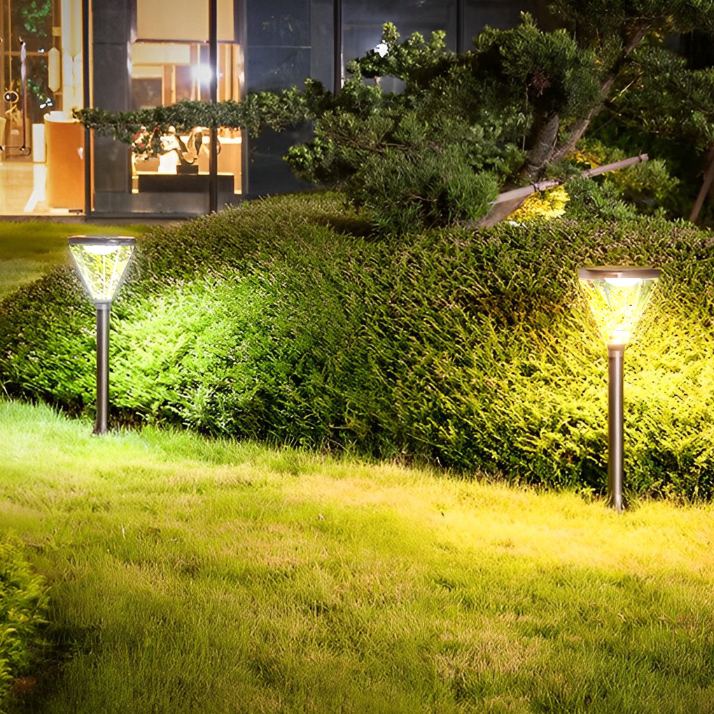 STANFORD BLACK SOLAR GARDEN LANTERN WITH SMART LIGHTING ADAPTATION