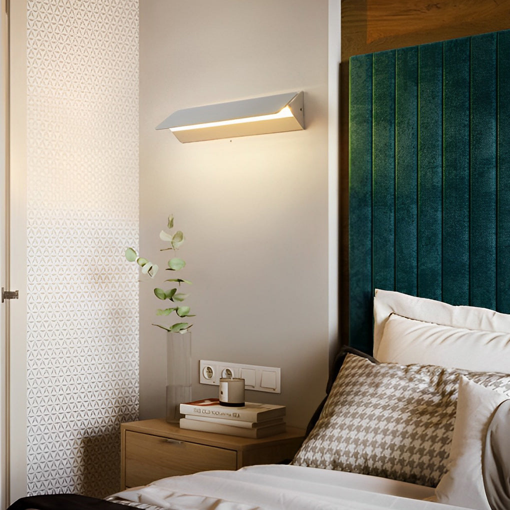 WINDSOR 270° SWIVEL RECTANGULAR LED WALL SCONCE