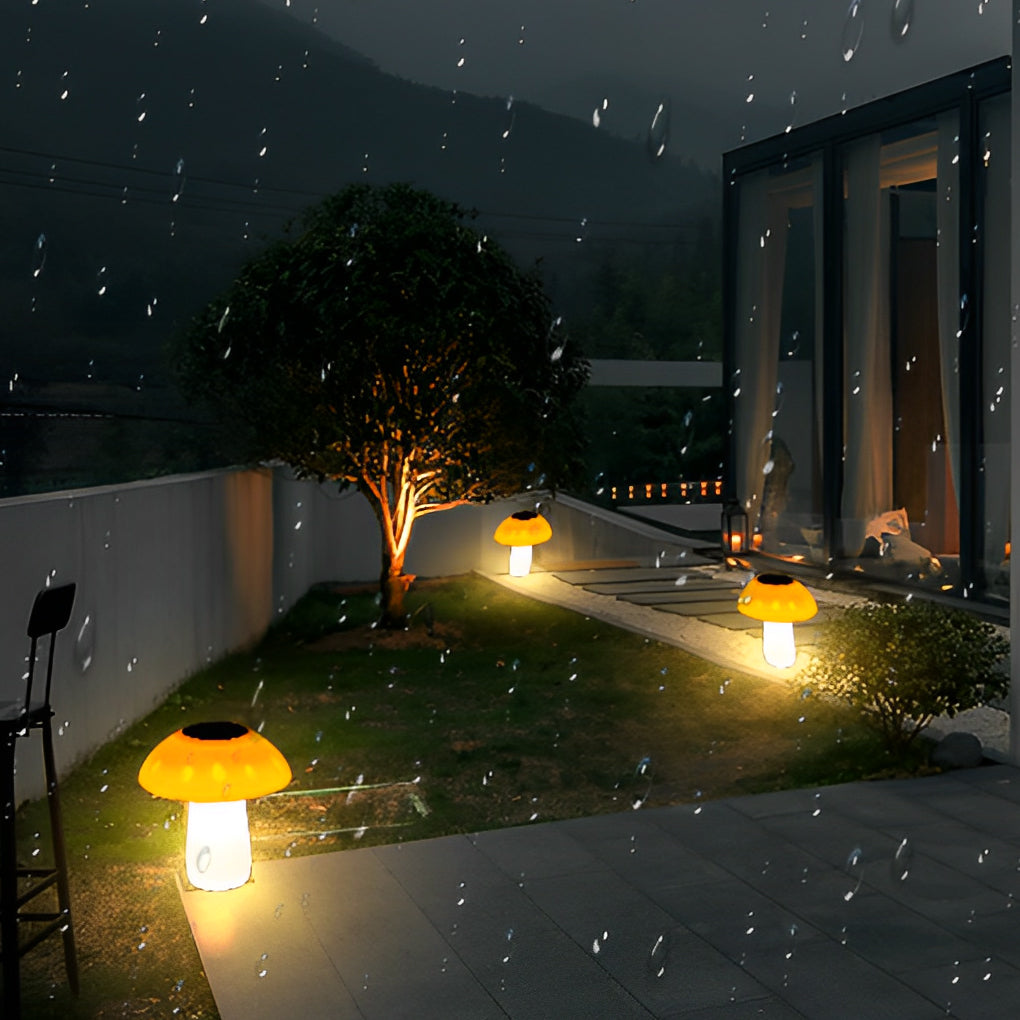 FENWICK MUSHROOM SHAPED SOLAR GARDEN LANTERN, WEATHER-RESISTANT FOR OUTDOOR SPACES