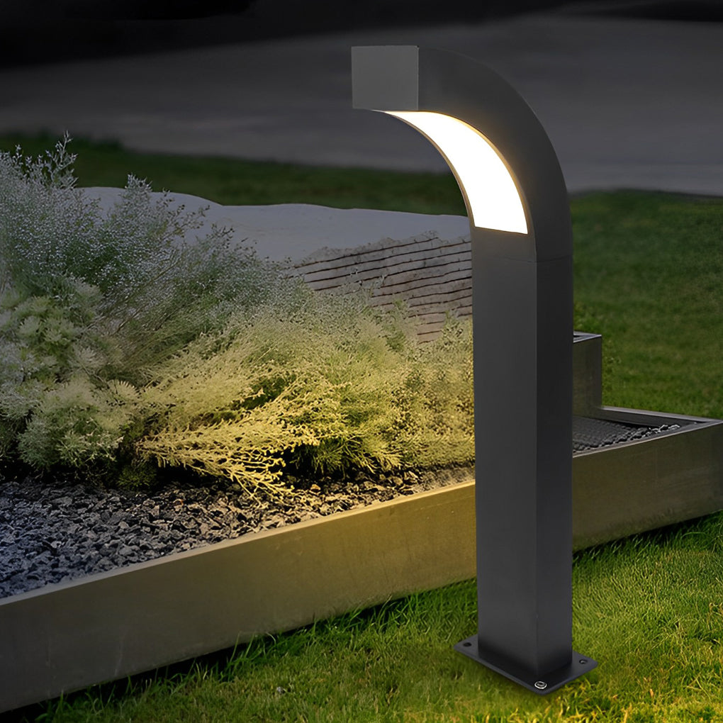 FENWICK CURVED BLACK LED PATHWAY ILLUMINATOR