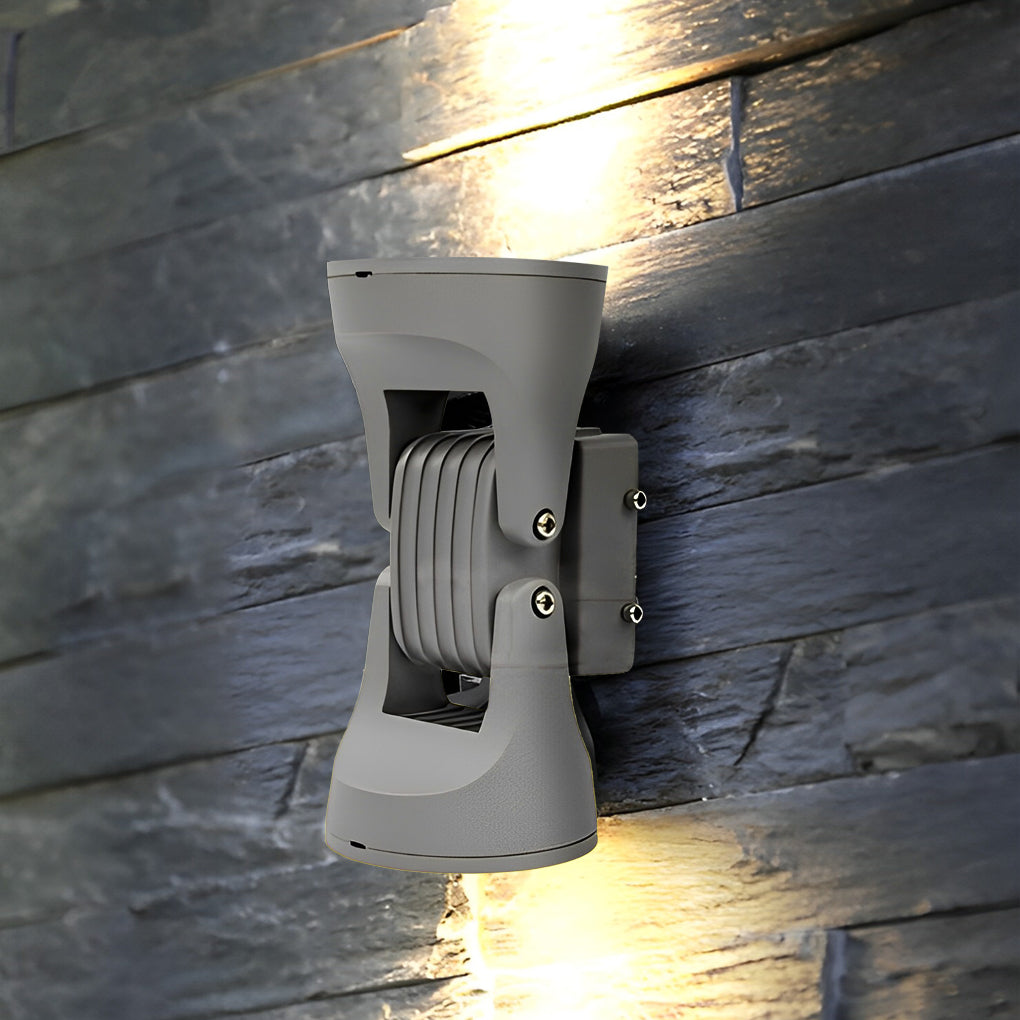 WINDSOR GLOW DUAL-DIRECTIONAL OUTDOOR WALL LANTERN