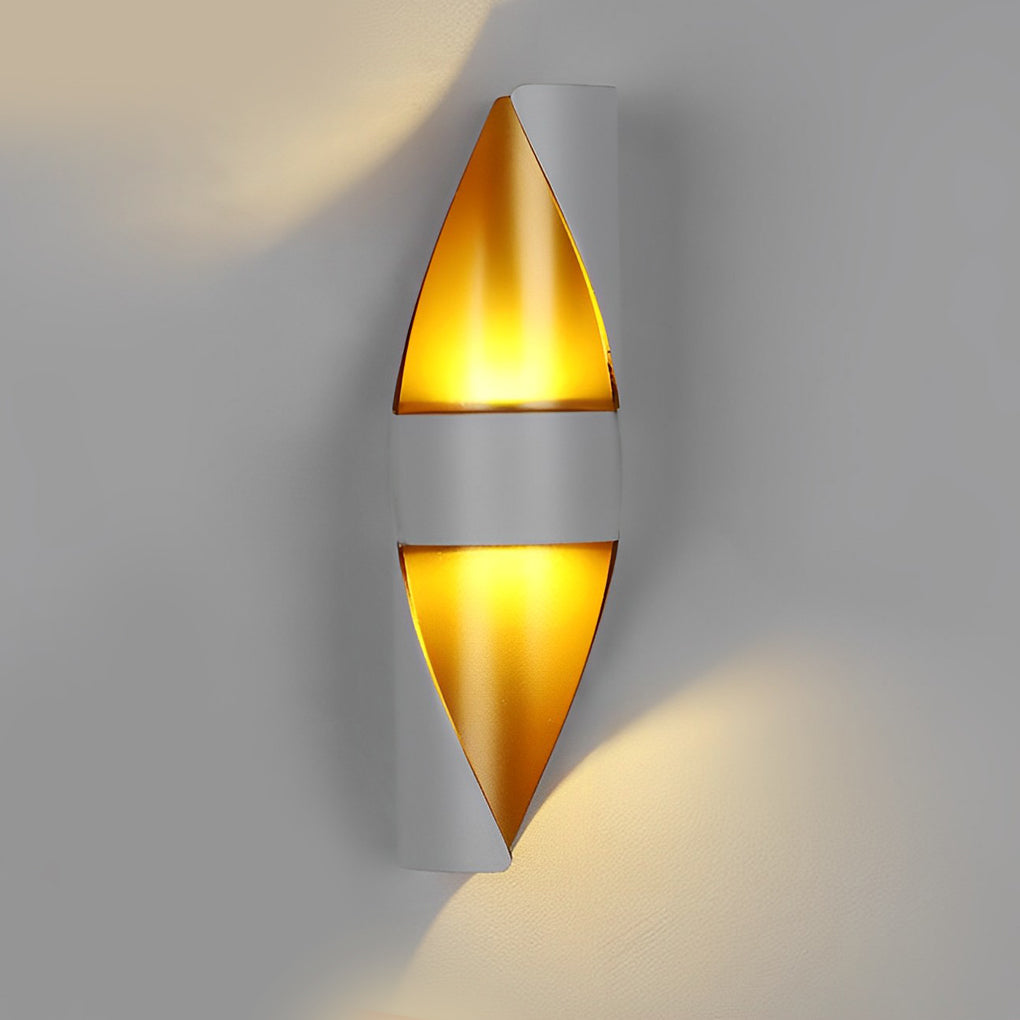 WINDSOR SPIRAL OUTDOOR WALL SCONCE WITH GILT INTERIOR