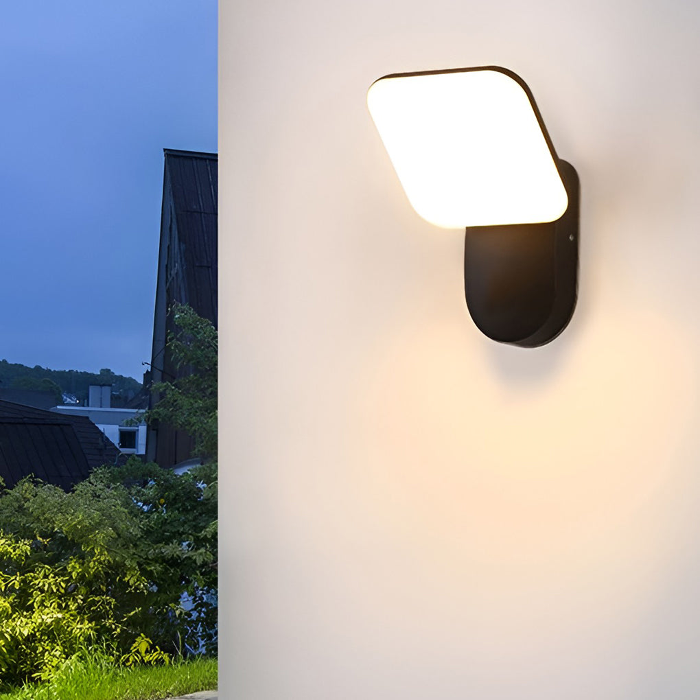 CHATHAM SQUARE 12W WATER-RESISTANT MODERN OUTDOOR WALL SCONCE