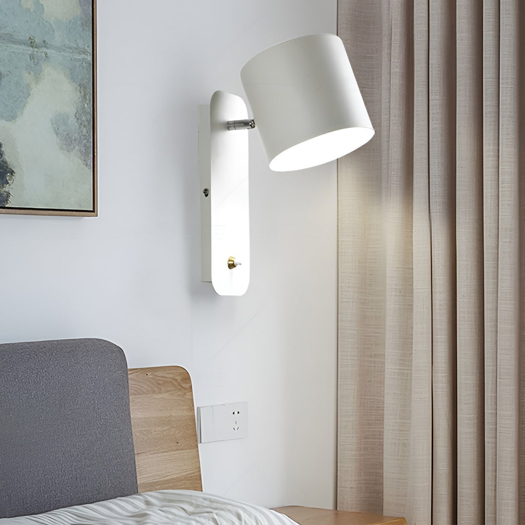 WINTHORPE SCULPTED ROUND WALL ILLUMINATOR