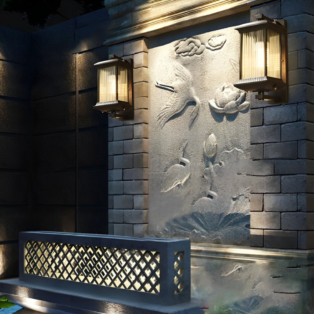 BRACKENBURY RUSTIC GLASS ENCASED OUTDOOR SCONCE