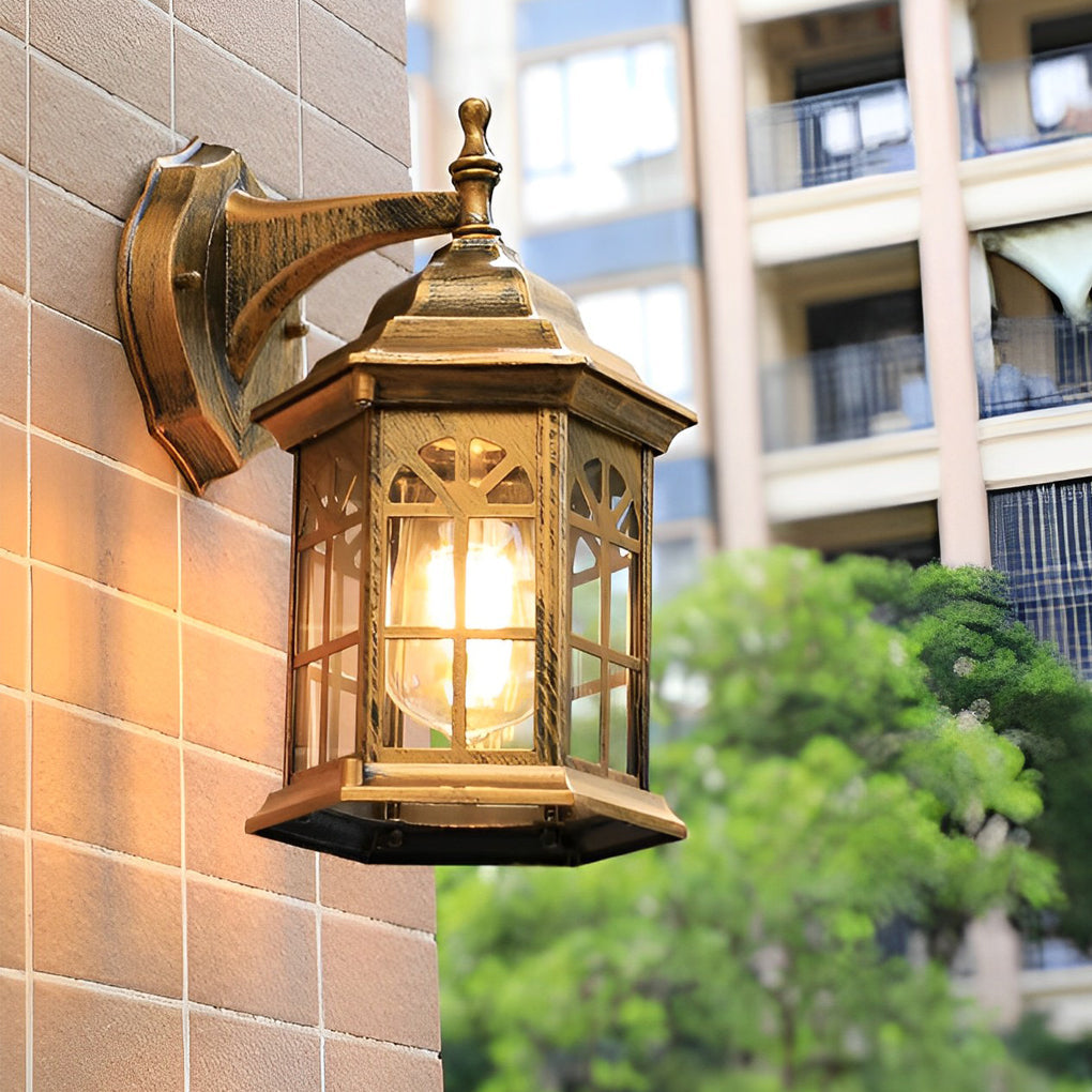 WINDSOR ALUMINUM RAINSHIELD WALL LANTERN