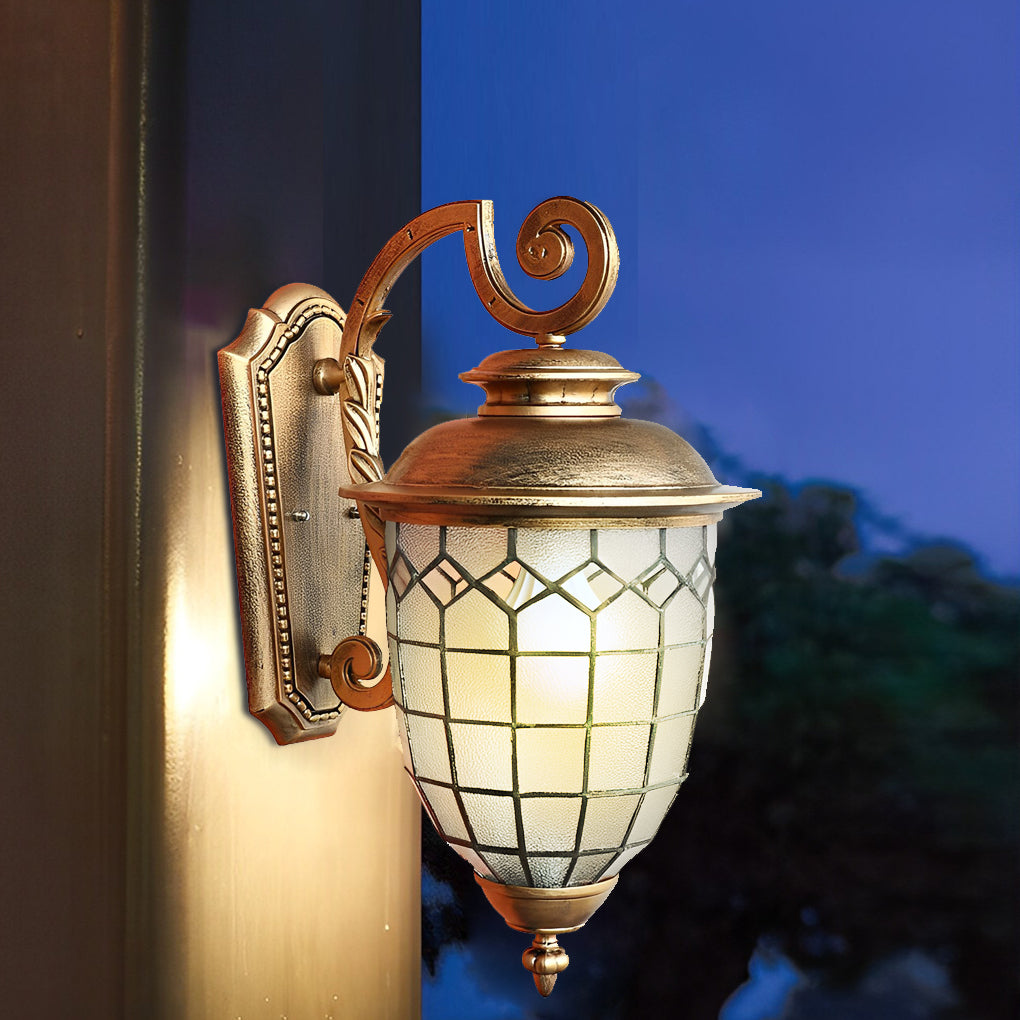 WINDSOR WATERPROOF WALL LANTERN, VINTAGE EUROPEAN DESIGN