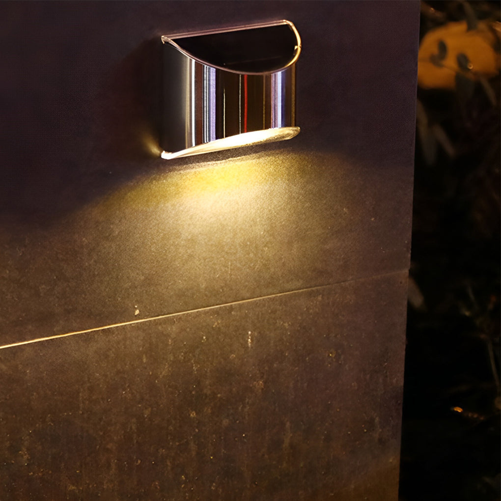 FENWICK SOLAR-POWERED STAINLESS STEEL WALL LANTERN