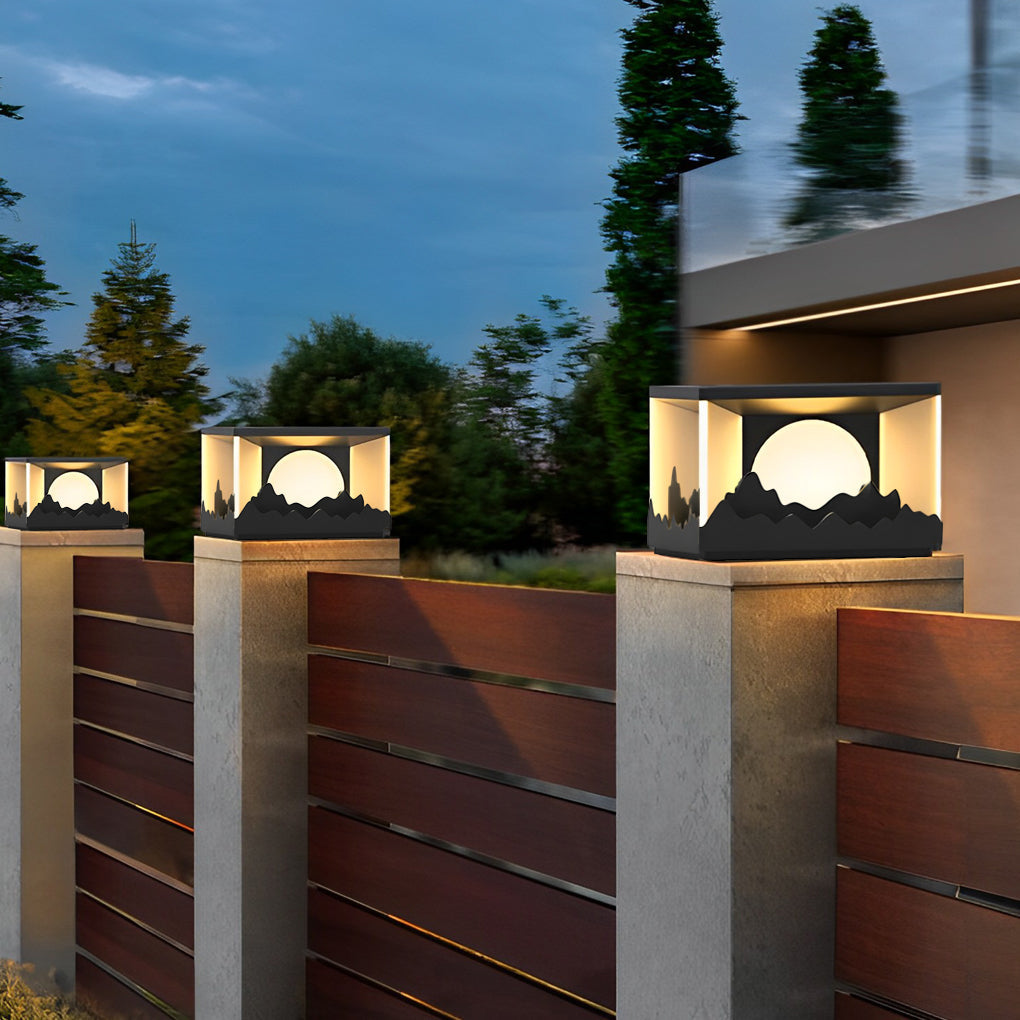 BRIDGEMAN SOLAR ILLUMINATION FENCE POST LANTERNS WITH MOUNTAIN VISTA DESIGN