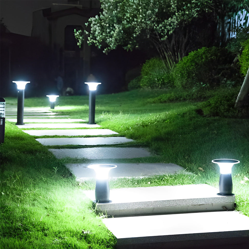 WINTHORPE SOLAR-POWERED LANDSCAPE ILLUMINATORS WITH 360° RADIANCE