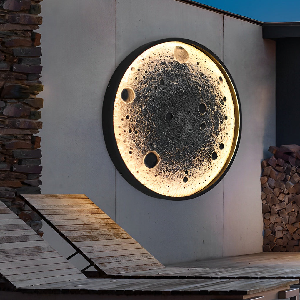 CHESHIRE MOONLIT CIRCLE OUTDOOR WALL LANTERN