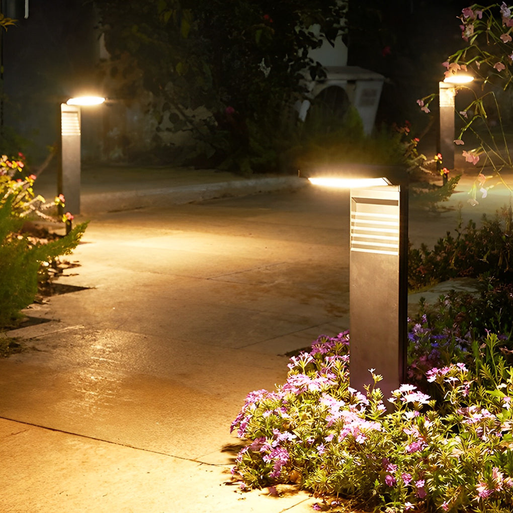 WINCHESTER SOLAR GLOW LANDSCAPE LANTERN WITH AUTOMATIC ILLUMINATION