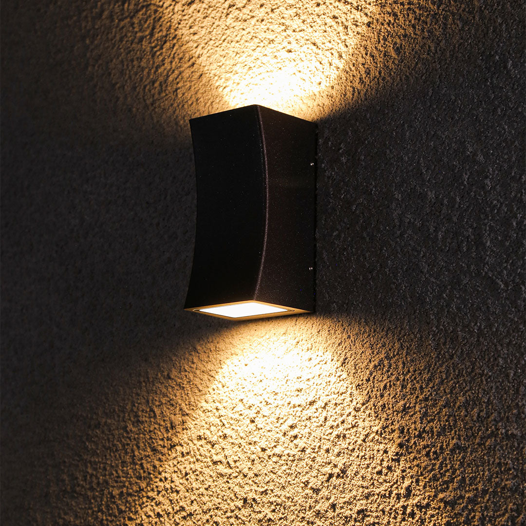 WINTHROP RAINPROOF LED DUAL-FACING EXTERIOR WALL LANTERN