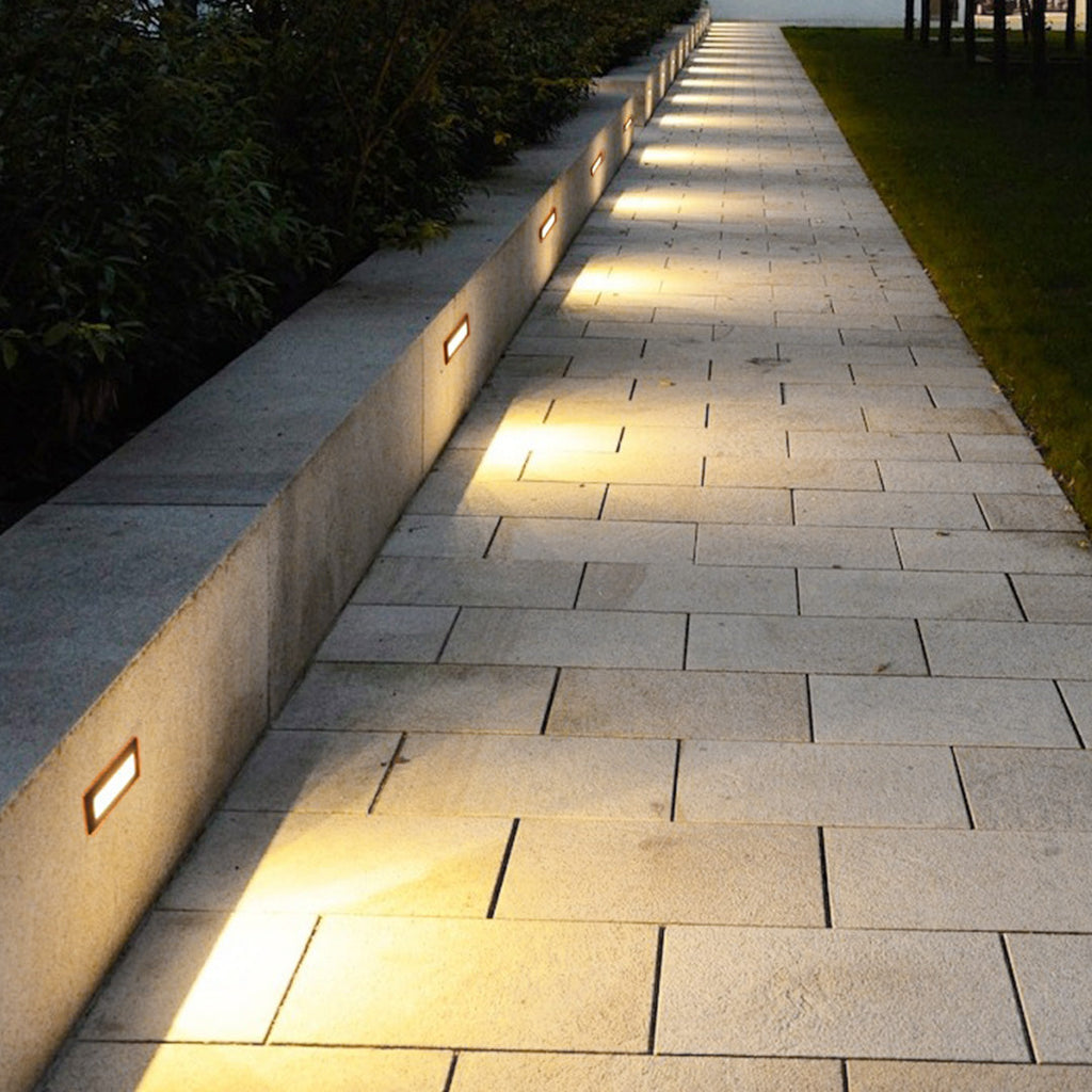 FENWICK GLOW RECESSED OUTDOOR STEP LIGHTING