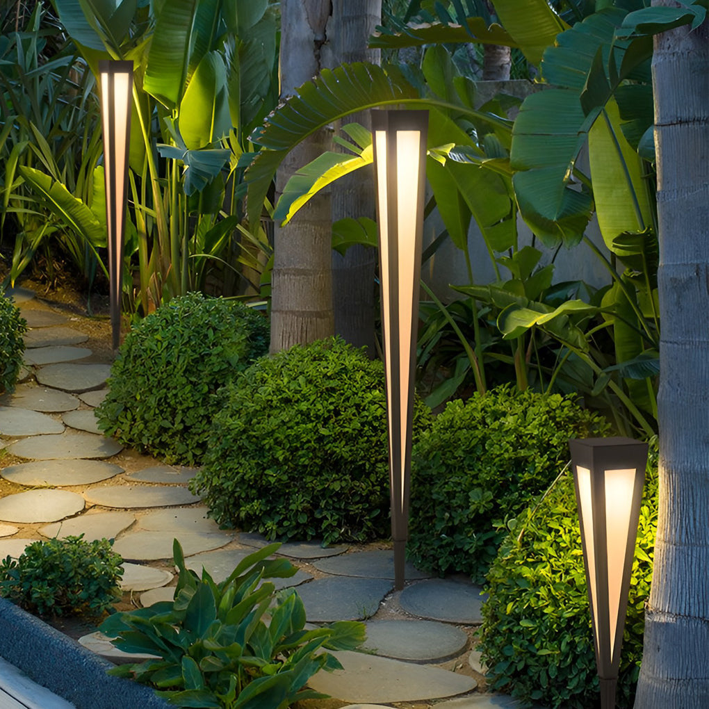 CHARLESTON SOLAR RAINBOW PATH LIGHT WITH CONICAL BASE