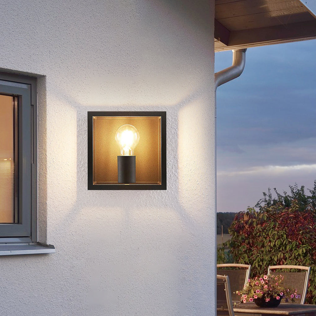 WINTHROP SQUARE MODERN WALL LANTERN