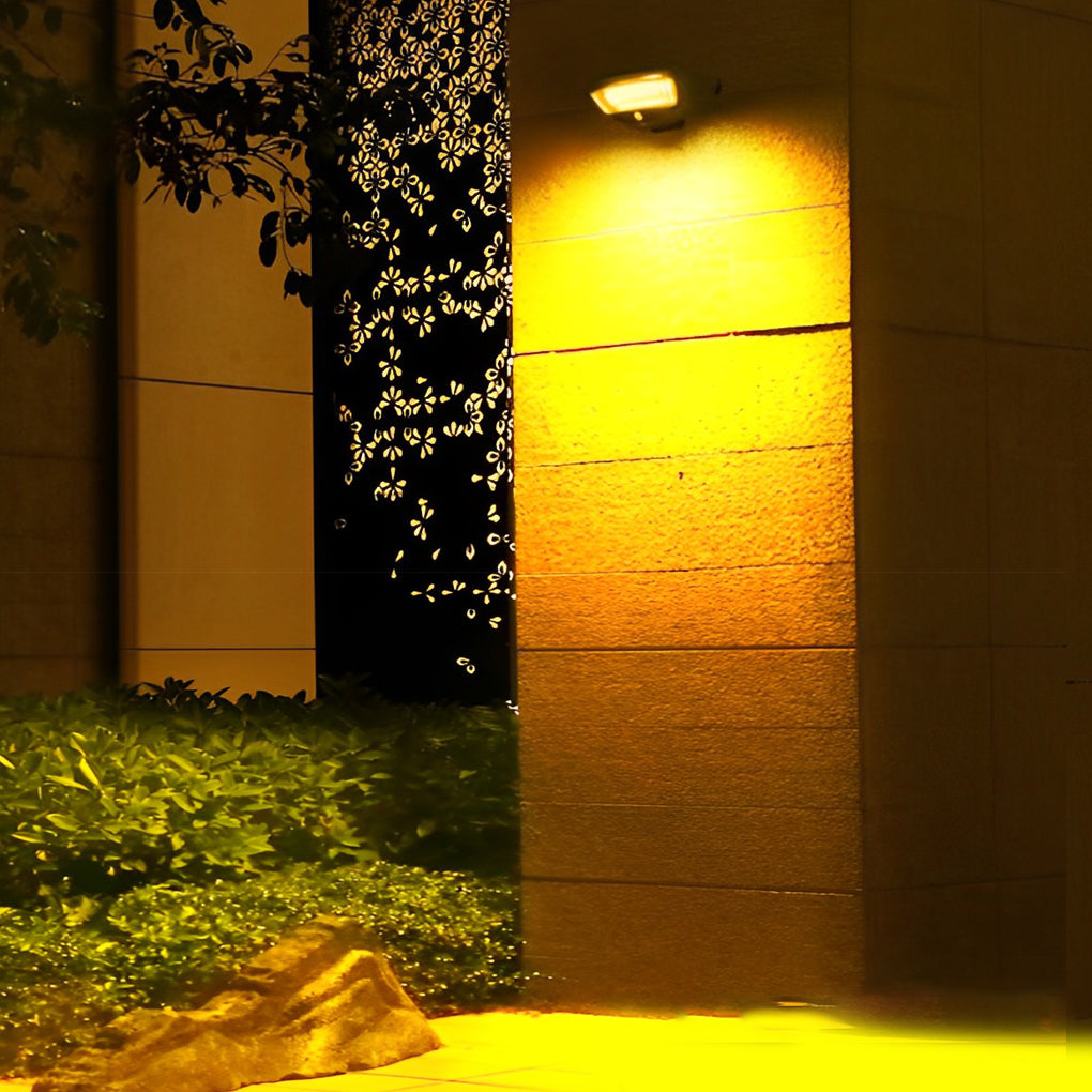 RAVENHALL SOLAR-POWERED MOTION DETECTOR WALL SCONCE WITH 45° TILT