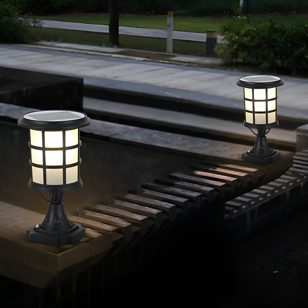 RAVENSCROFT SOLAR-POWERED GLOBE FENCE ILLUMINATORS WITH WIRELESS CONTROL