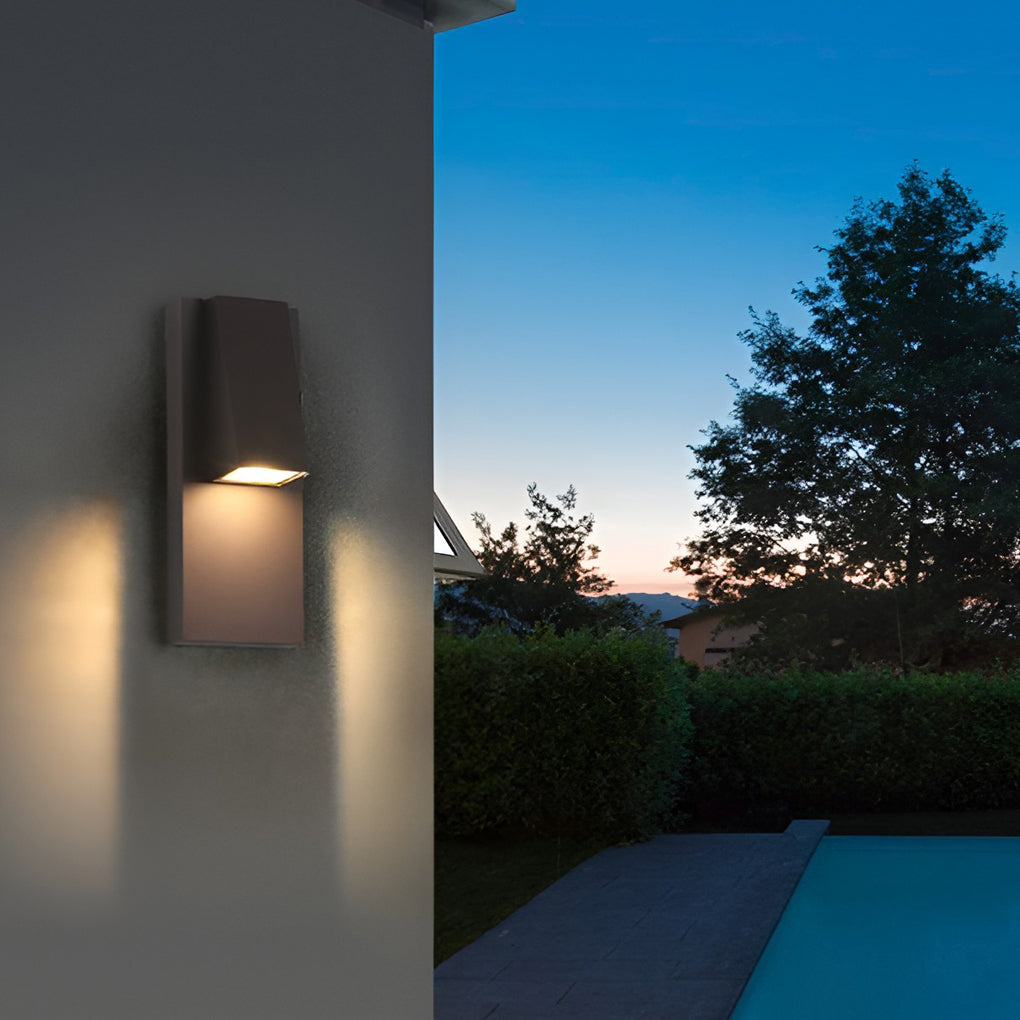 RAVENSWORTH RECTANGULAR OUTDOOR LED WALL SCONCE