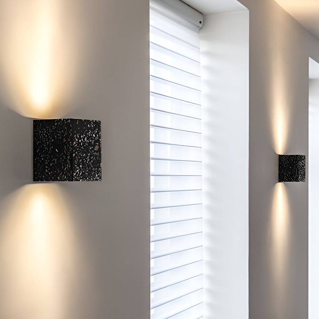 WINTHORPE GEOMETRIC DUAL-FINISH WALL SCONCE