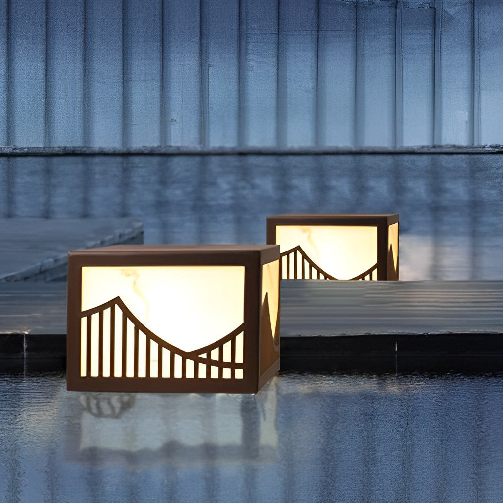 ASHFORD SOLAR ILLUMINATED MOUNTAIN VIEW GARDEN POSTS