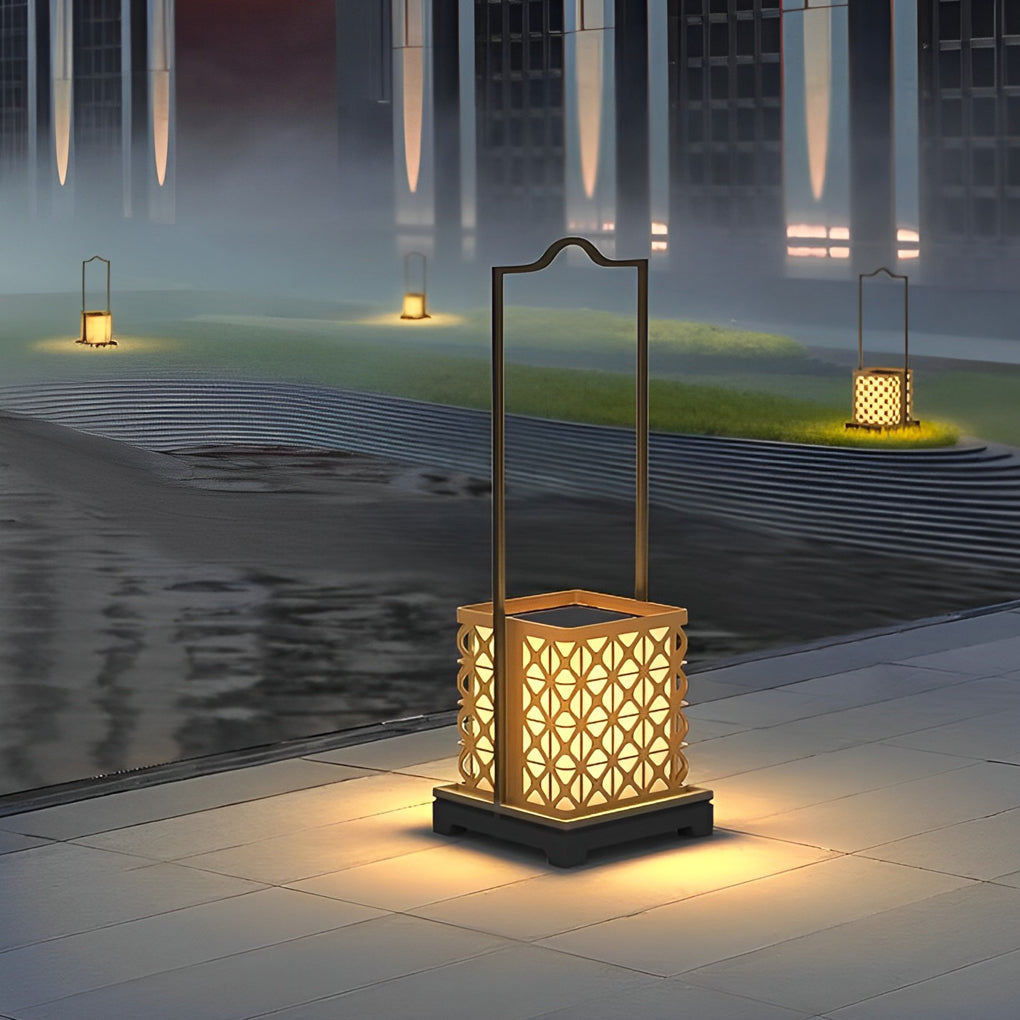 WINTHORPE SOLAR-POWERED WATER-RESISTANT GARDEN ILLUMINATOR