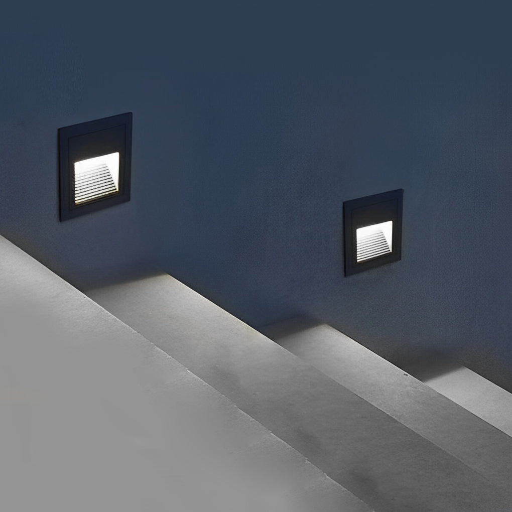 WINCHESTER MODERN LED RECESSED STEP LIGHTS IN ANODIZED ALUMINUM