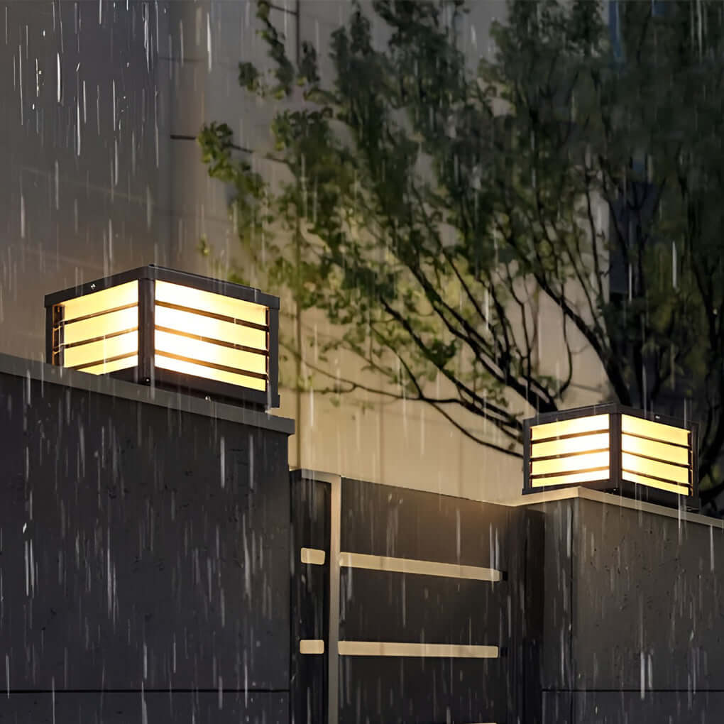 WINDSOR SOLAR GLOW FENCE POST ILLUMINATORS