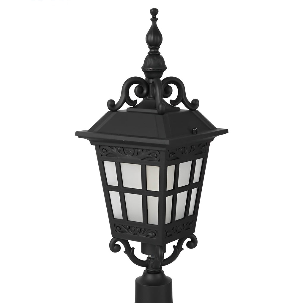 WINDSOR GARDEN ALUMINUM GLASS LANTERN POST