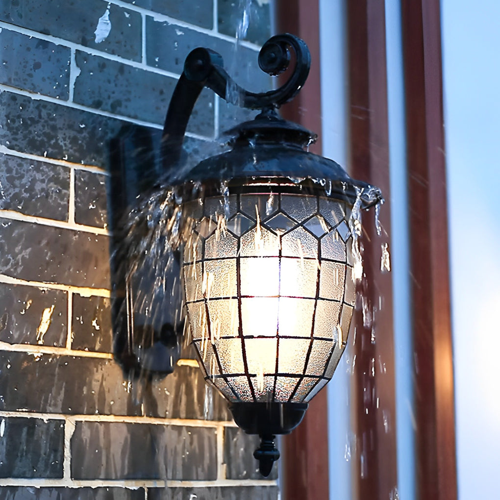WINDSOR WATERPROOF WALL LANTERN, VINTAGE EUROPEAN DESIGN