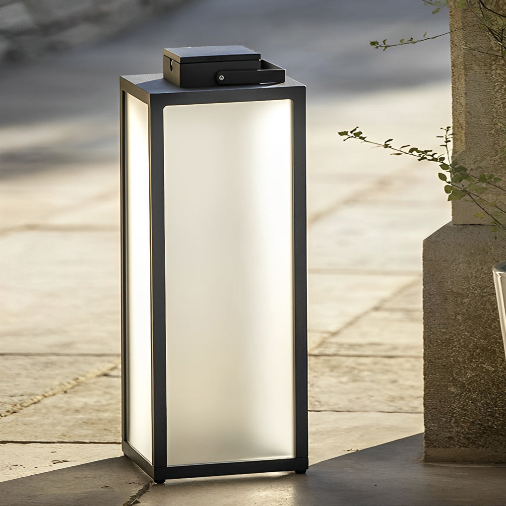 WINTHORPE SOLAR-POWERED SQUARE GARDEN LANTERN