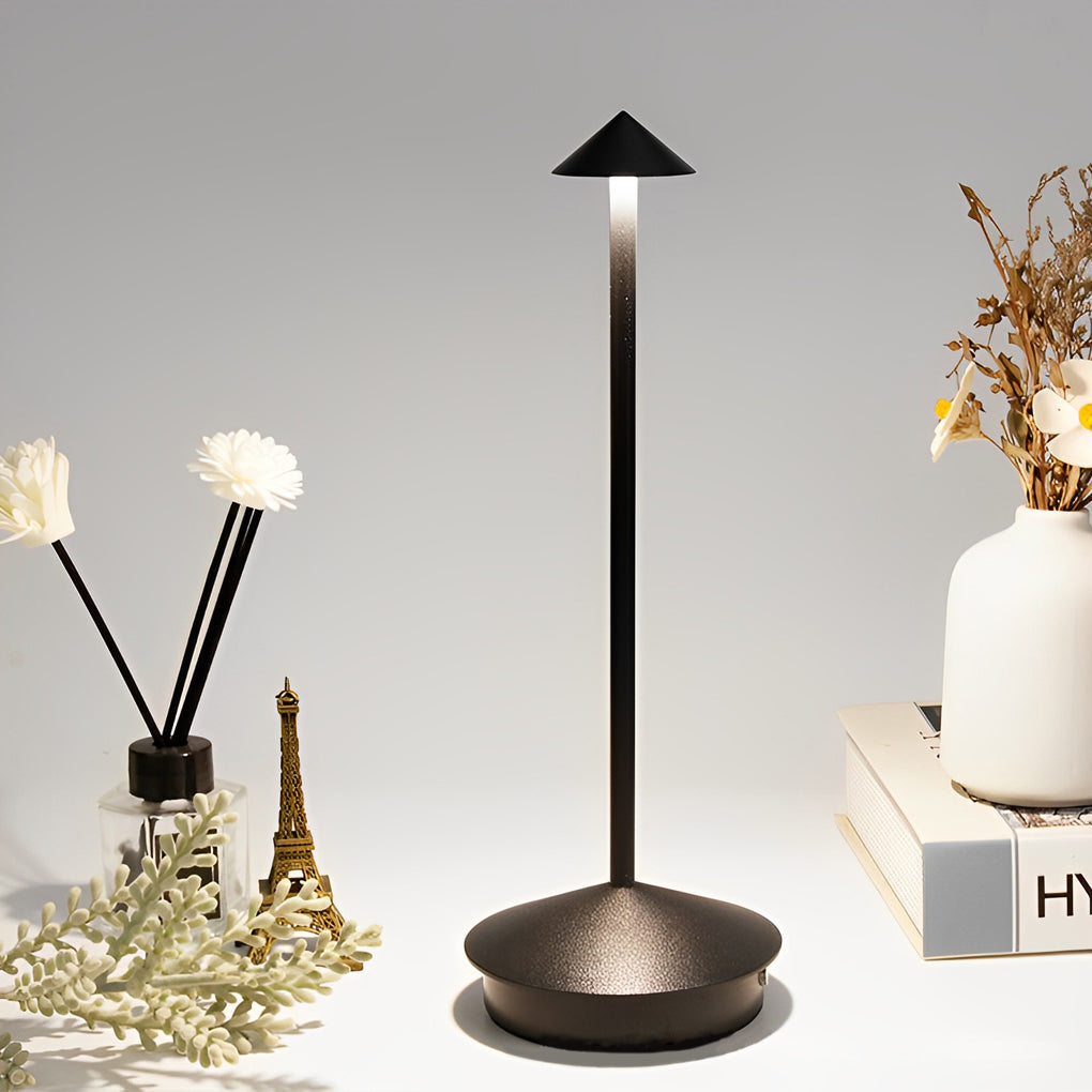 WINTHORPE TRIANGULAR DIMMABLE LED DESK LAMP