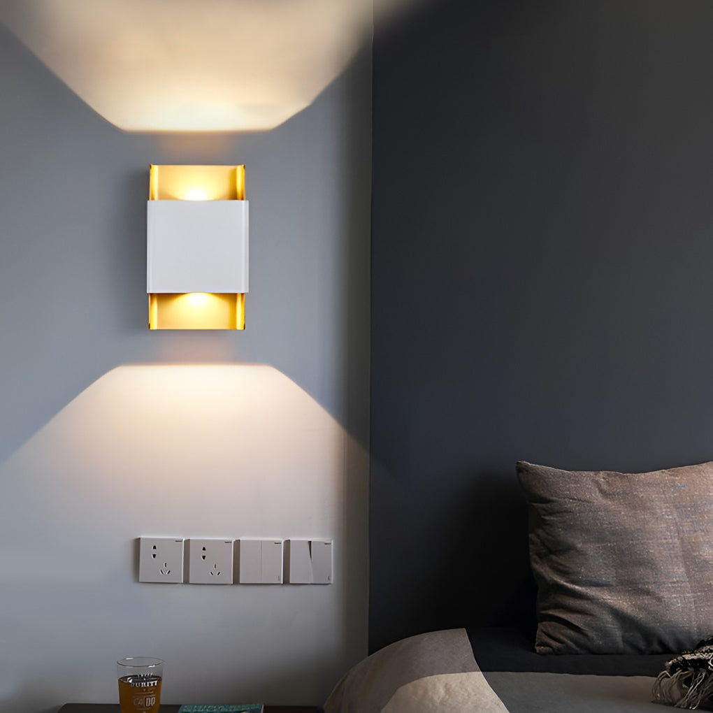 WINTHROP COB LED DUAL-FACED OUTDOOR WALL SCONCE