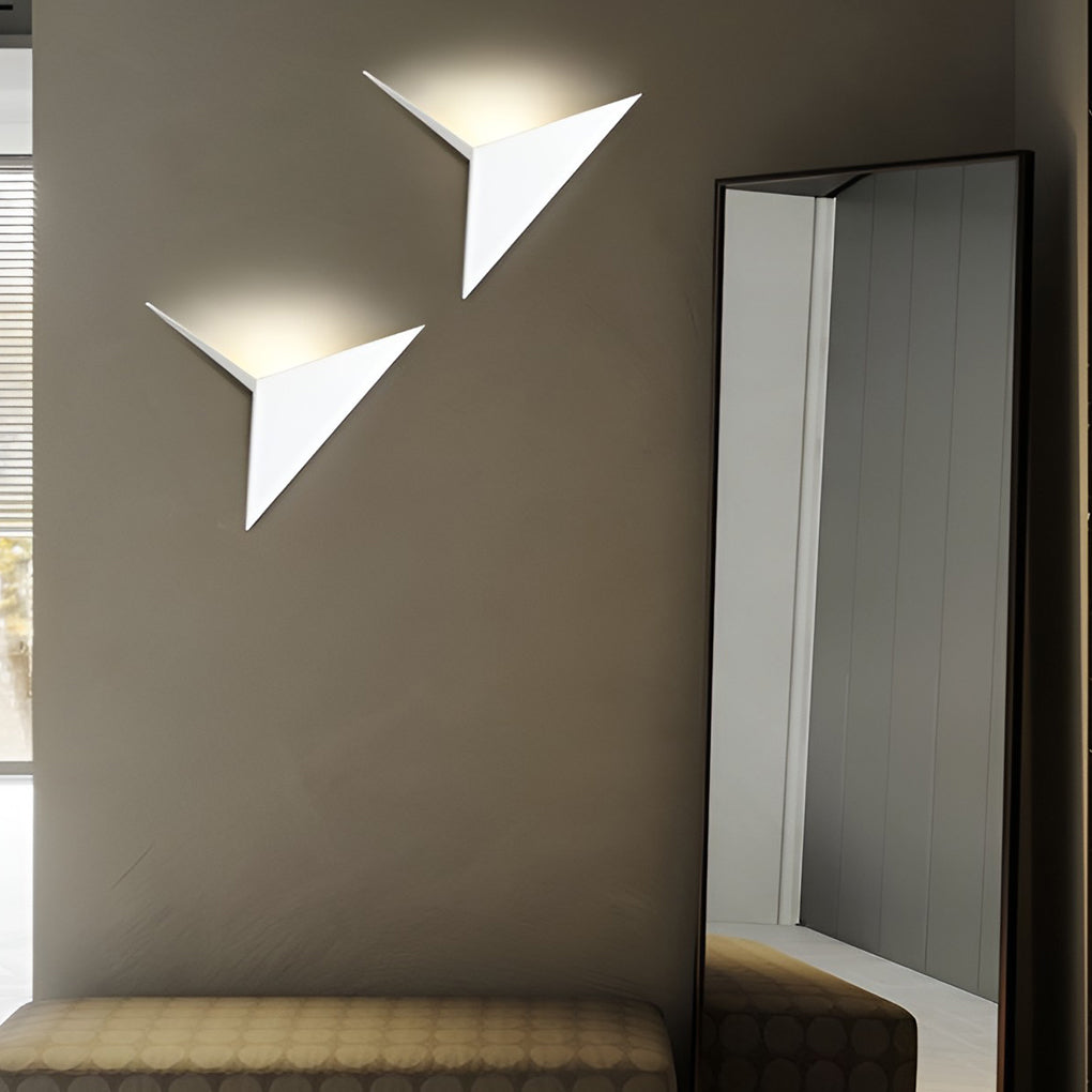 WINTHORPE TRIANGULAR LED WALL BRACKET LIGHT
