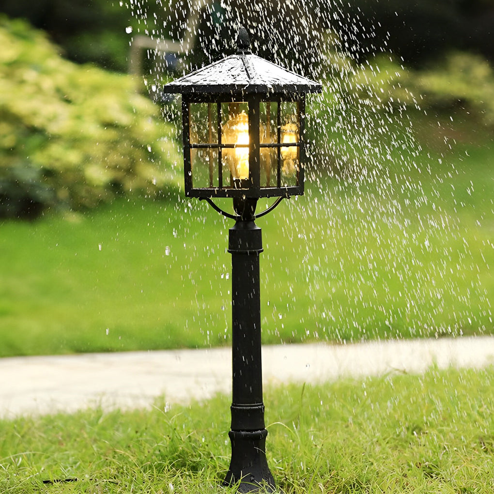 BLACKWATER GARDEN SOLAR-POWERED PAVILION LANTERN