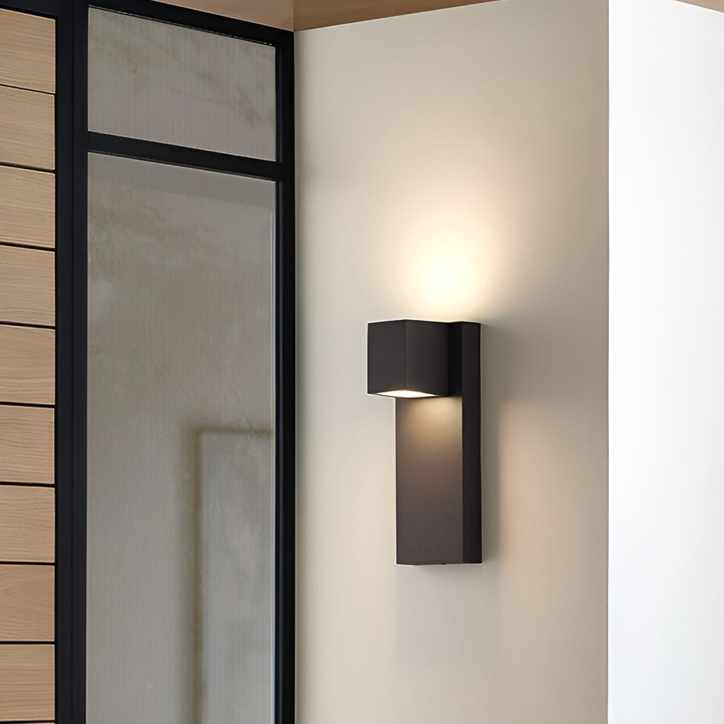 WINDSOR SQUARE AQUA SHIELD WALL LIGHTING