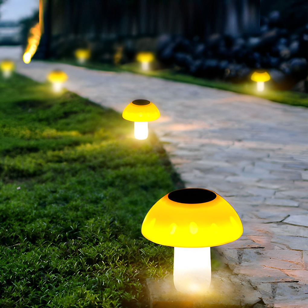 FENWICK MUSHROOM SHAPED SOLAR GARDEN LANTERN, WEATHER-RESISTANT FOR OUTDOOR SPACES