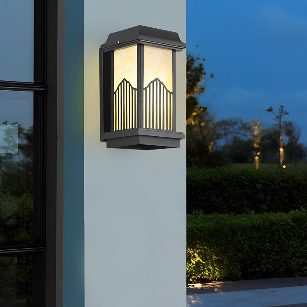 WINDSOR SOLAR-POWERED OUTDOOR WALL LANTERN WITH REMOTE CONTROL