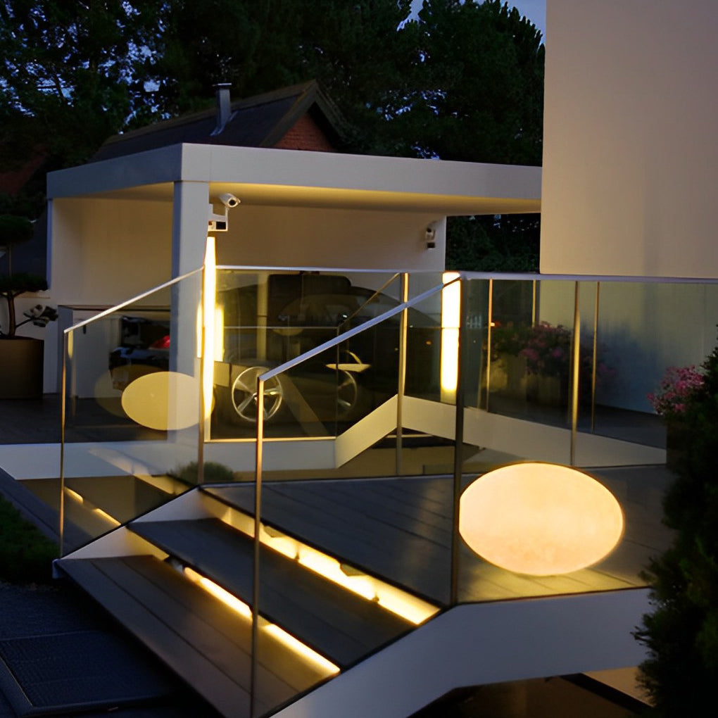 WINTERBOURNE RESIN PEBBLE GLOW GARDEN LIGHT