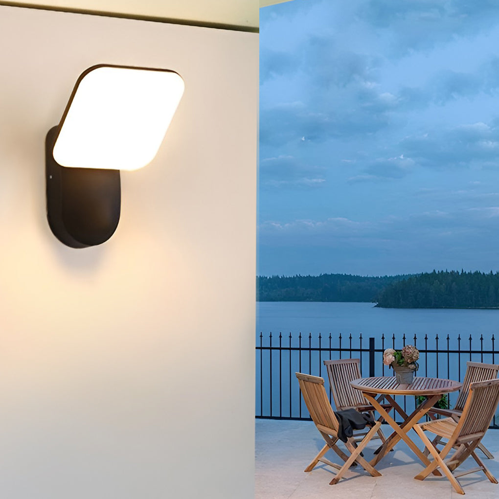 CHATHAM SQUARE 12W WATER-RESISTANT MODERN OUTDOOR WALL SCONCE