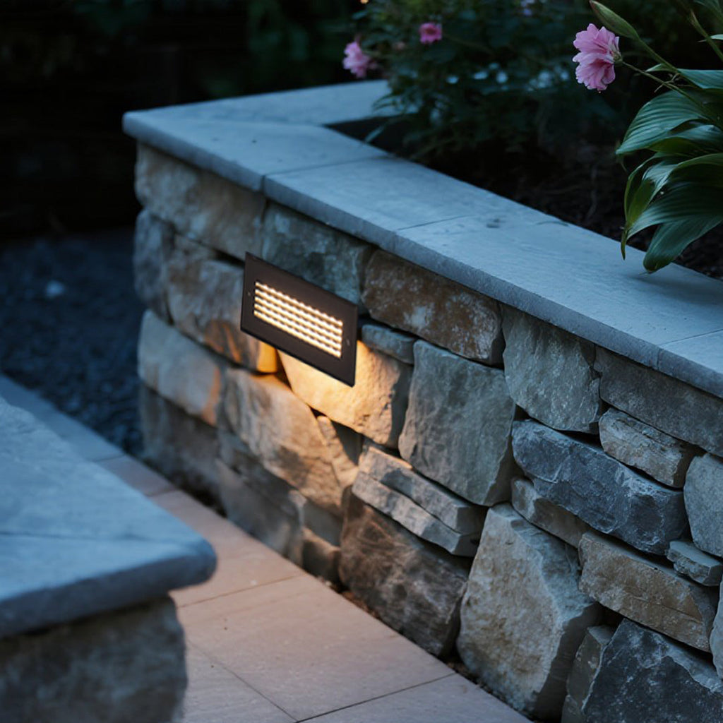 WINTHROP ILLUMINATED PATHWAY TREAD LIGHTS