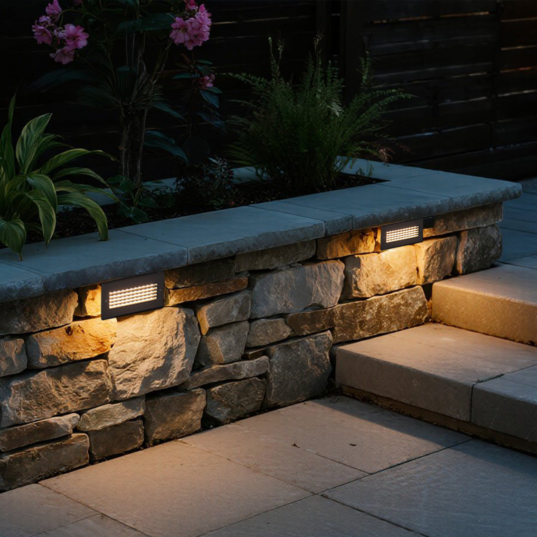 WINTHROP ILLUMINATED PATHWAY TREAD LIGHTS