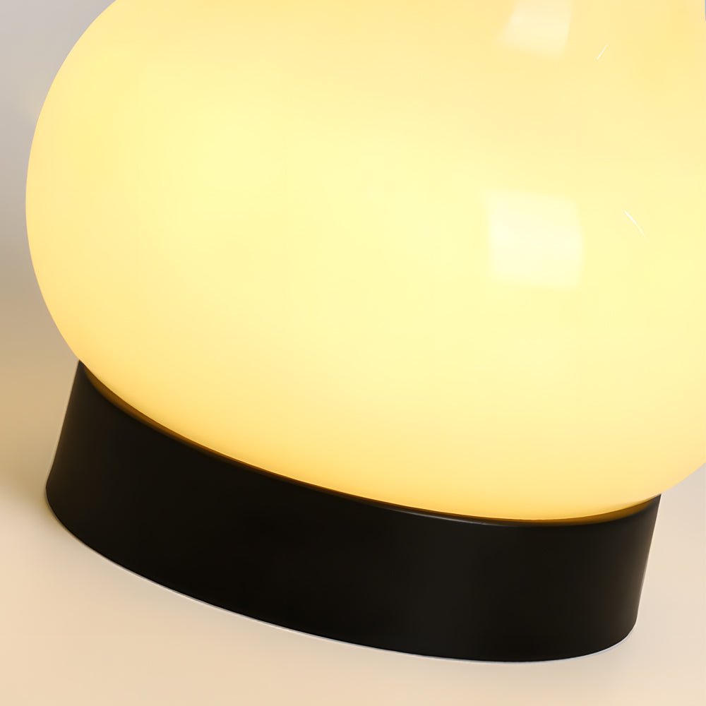 WINTERBOURNE 7.5-INCH PEAR-SHAPED GLASS LED LAMP WITH TOUCH CONTROL