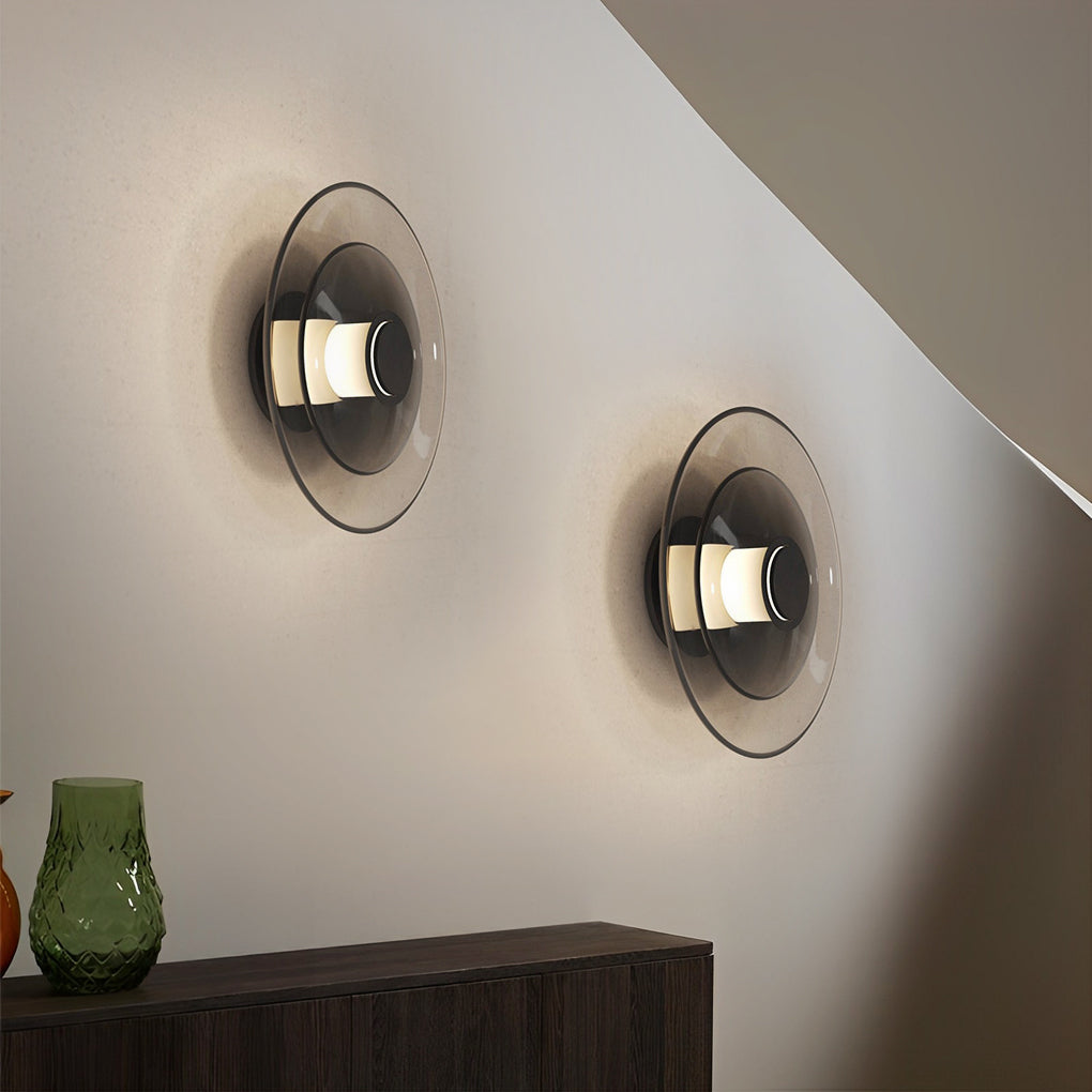 WINTHORPE DUAL-LAYERED GLASS WALL LANTERN