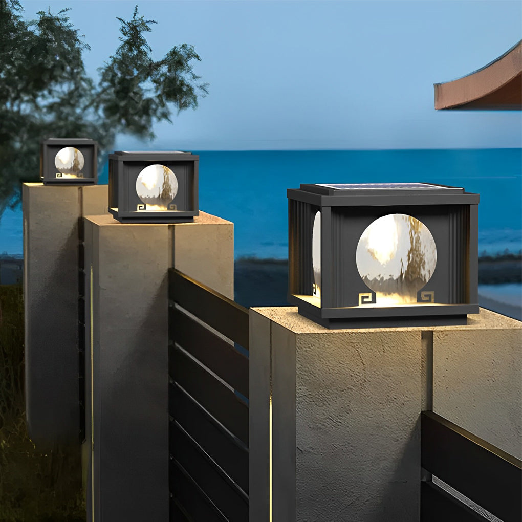 THORNBURY SQUARE SOLAR FENCE POST ILLUMINATOR